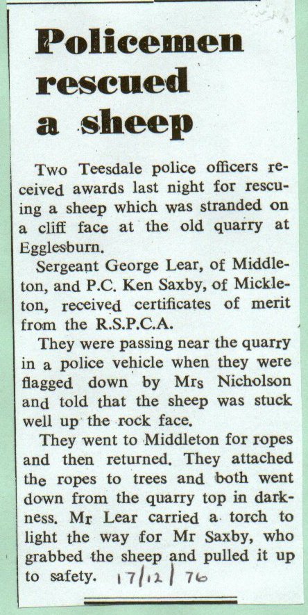  Policemen rescued a sheep

George Lear, Ken Saxby, rspca, sheep rescue